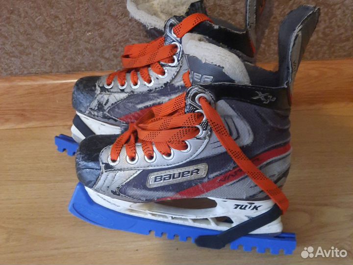 Хоккейные коньки bauer детские