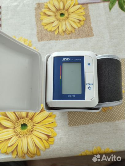 Тонометр автоматический на запястье