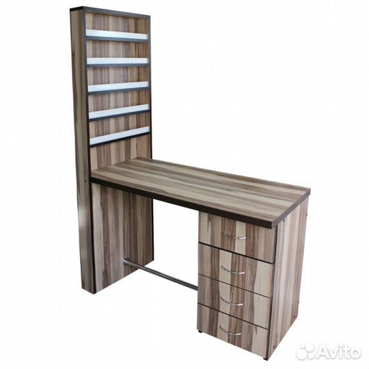 Маникюрный стол 