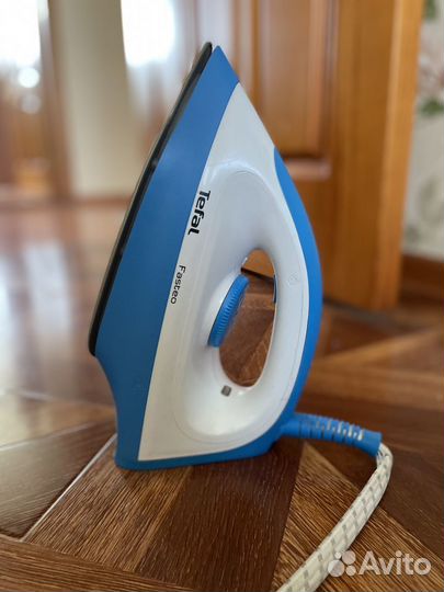 Продаю утюг Tefal Fasteo Steam Generator