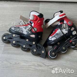 Роликовые коньки(лезвия) + защита