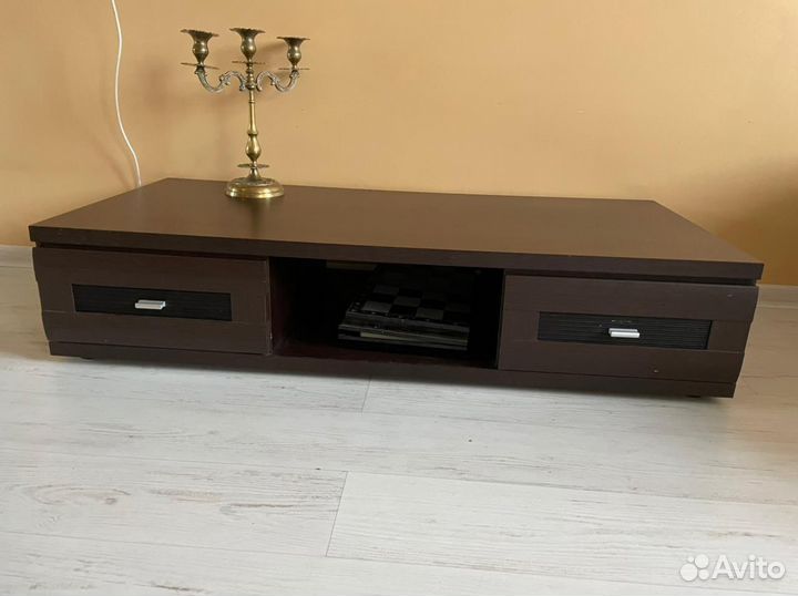 Тумба под телевизор