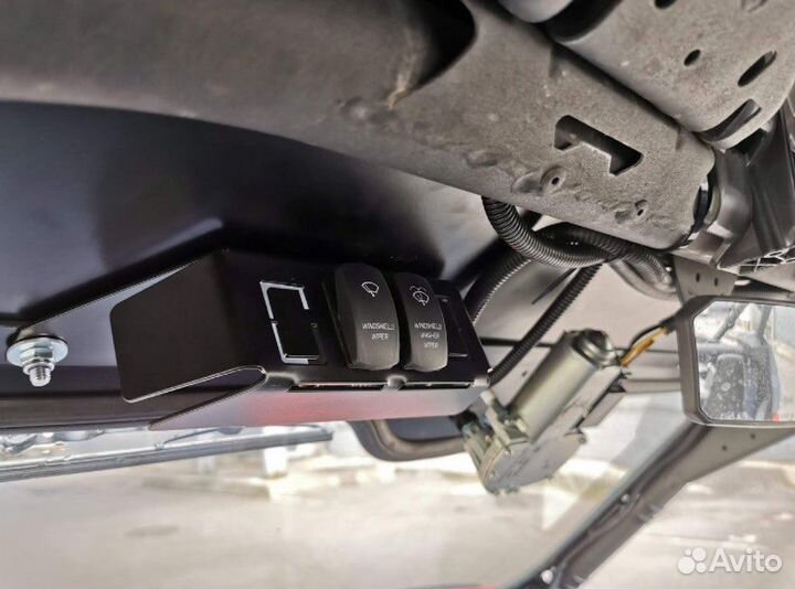 Стекло лобовое Storm BRP CAN-AM Maverick X3