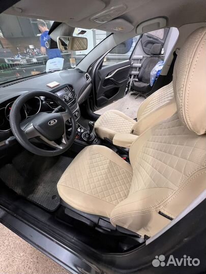 Чехлы Автопилот на LADA Vesta Бежевые+Ромб