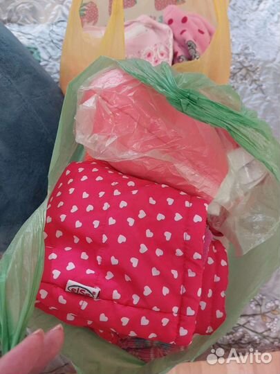Вещи на девочку до года отдам бесплатно