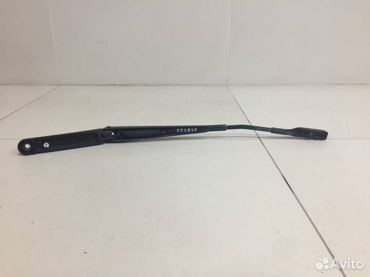 Поводок стеклоочистителя передний левый Skoda Octa