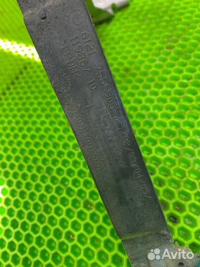 Крепление аккумулятора BMW X5 (E70), X6 (E71, E72)