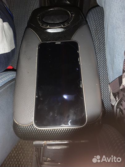 Продам iPhone 11