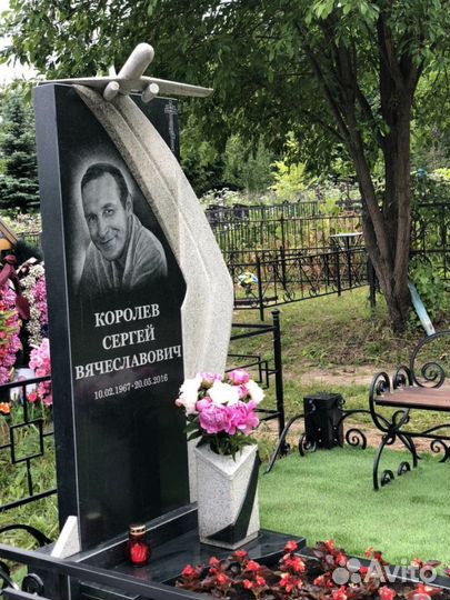 Изготовление памятников облицовка могил и скверов