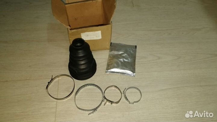 Пыльник шруса внутренний правый