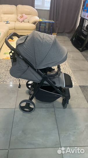 Прогулочная коляска carello bravo