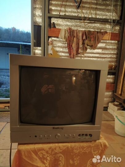 Телевизор Elenberg