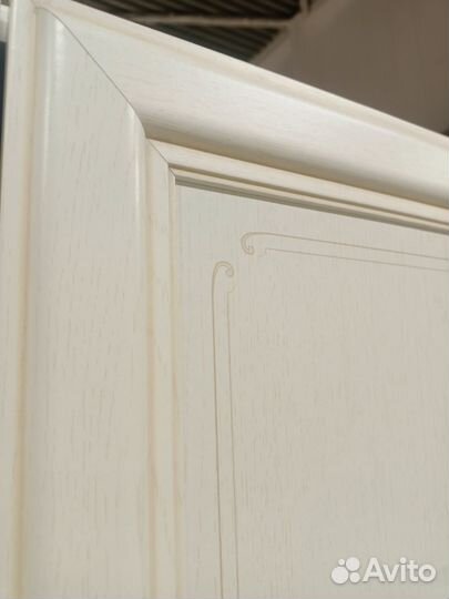 Шкафы гардеробные новые