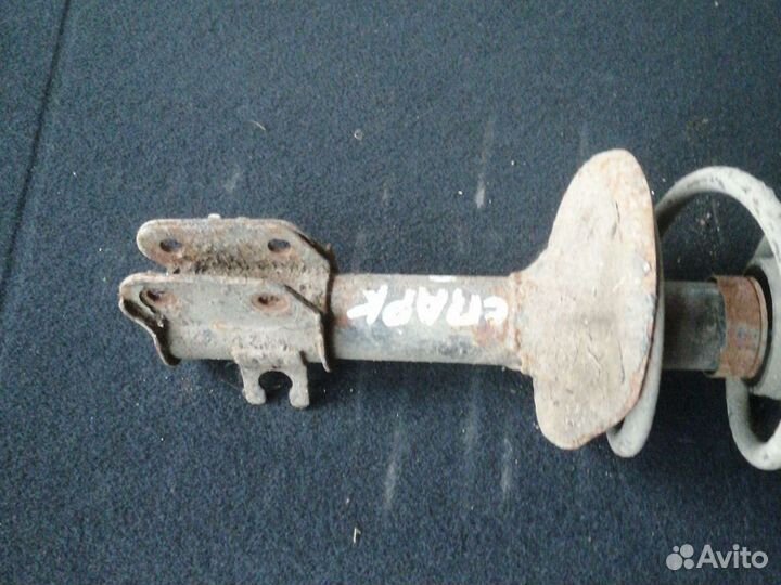 Стойка передняя правая Chevrole Spark