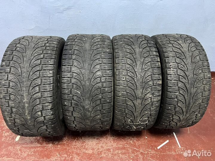 Pirelli Ice Zero 275/40 R20 и 315/35 R20