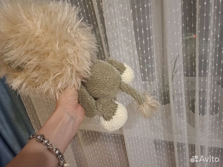 Лев ручной работы