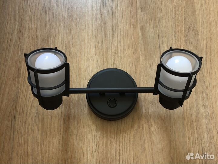 Светильник настенный