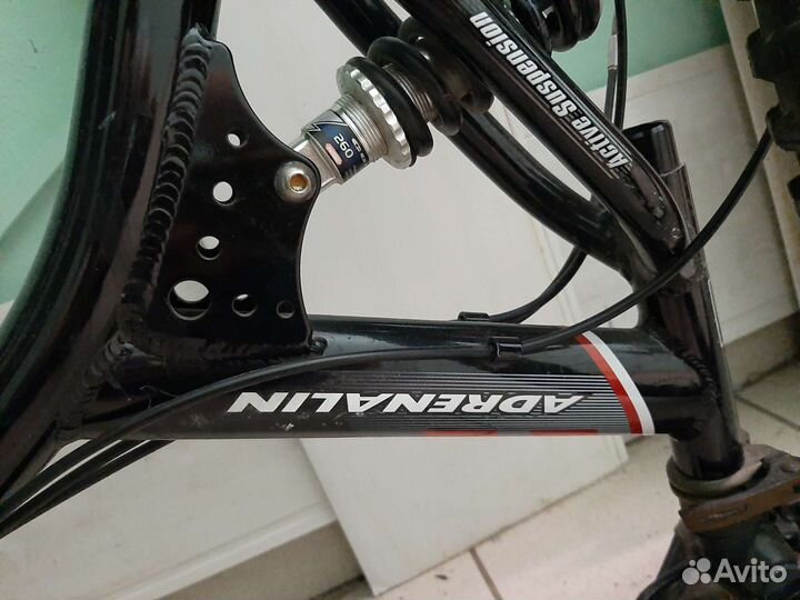 Велосипед на запчасти.Переднее колесо нету