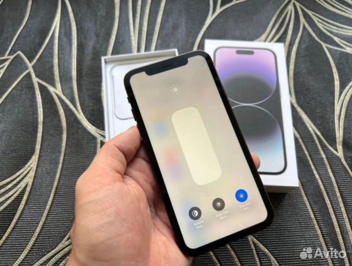 Айфон xr в корпусе 14 pro