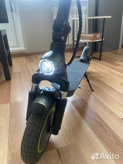 Электросамокат ecer