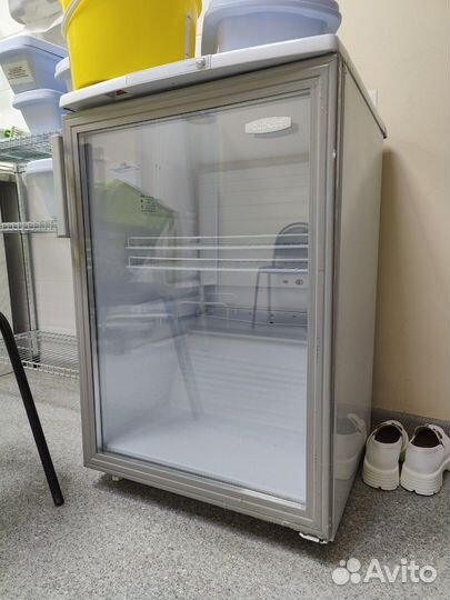 Холодильный шкаф 