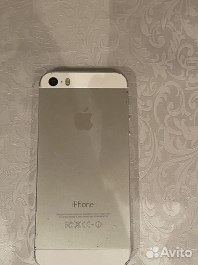 Телефон iPhone 5s