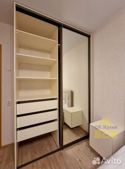 Шкаф двухстворчатый