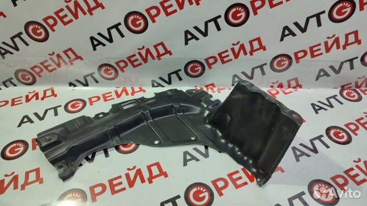 Защита двигателя правая Toyota Funcargo NCP21