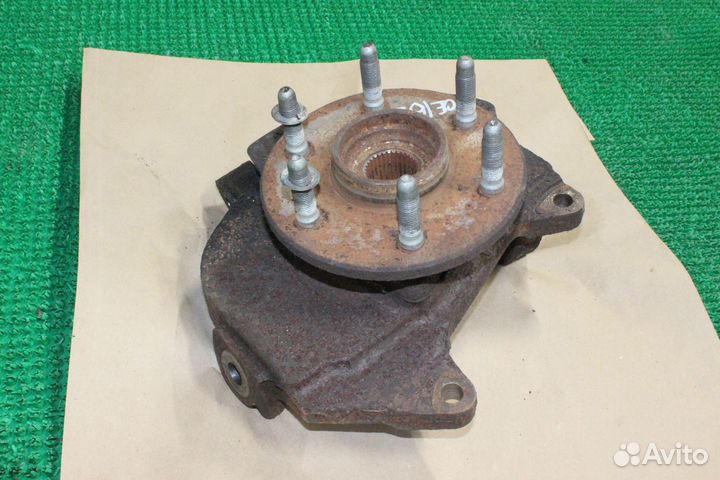 Ступица передняя левая Cadillac Escalade GMT800