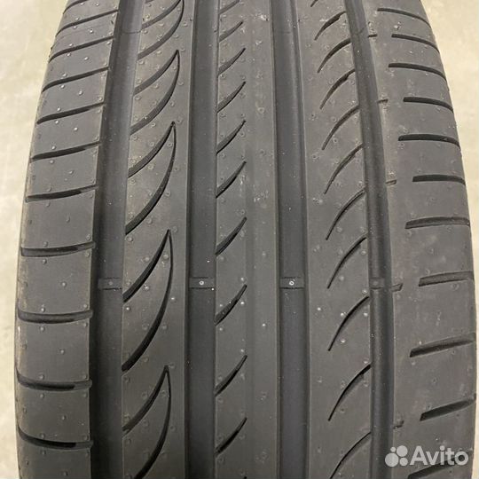 Pirelli Powergy 255/35 R19 96