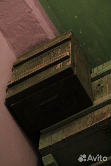 Ящик с петлями