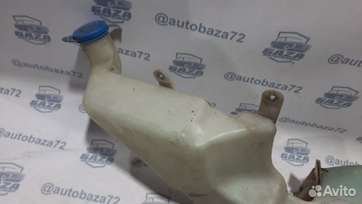 Бачок омывателя Audi A8 D2 AUW 1999
