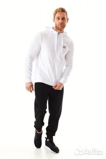 Костюм мужской EA7. Новый, оригинал