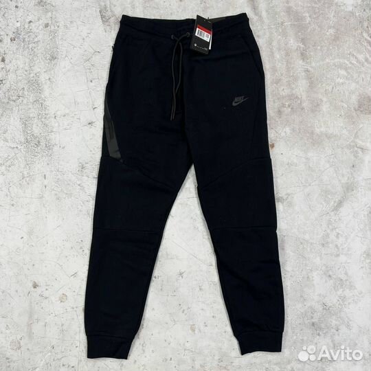Спортивные брюки Nike Tech Fleece