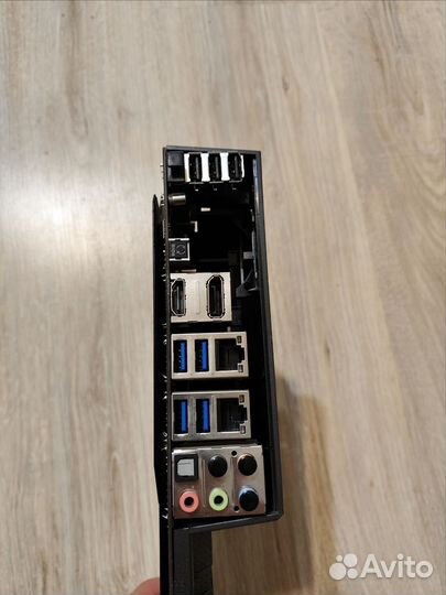 Материнская плата