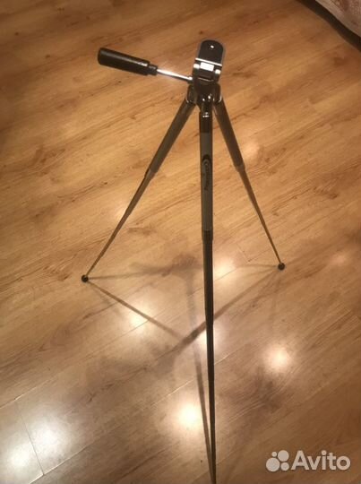Штатив для фотоаппарата