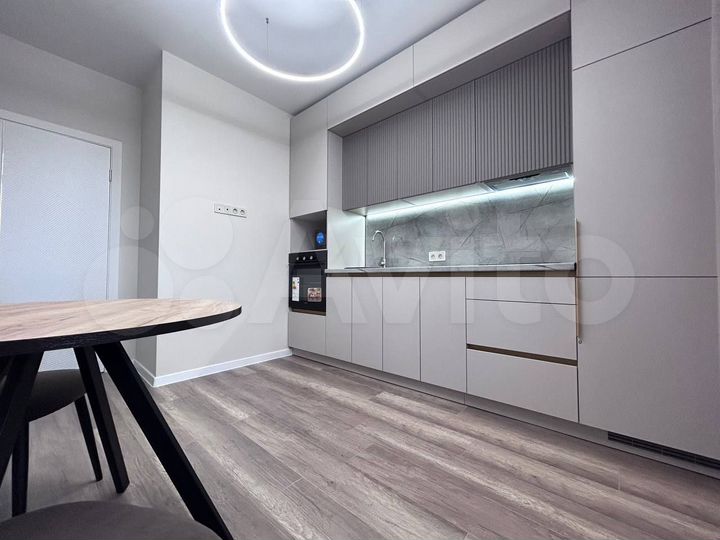 1-к. квартира, 40 м², 8/25 эт.