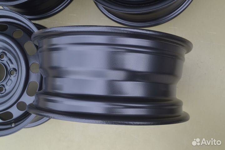 Диски Штампованные R-15 5x114.3 dia67.1