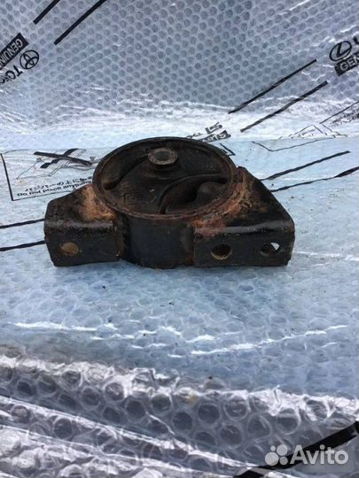 Опора двигателя задняя Nissan Almera N16