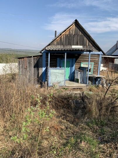 Дача 20 м² на участке 10 сот.