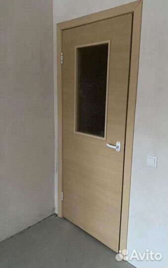 Двери межкомнатные с коробкой новые