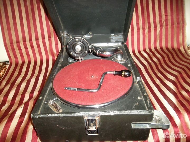 Патифон Ленинградского завода