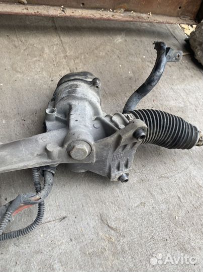 Рулевая рейка с сервоприводом Volkswagen Skoda