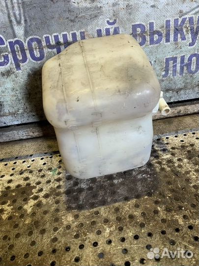 Бачок расширительный Mitsubishi Pajero 2