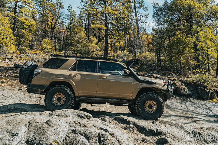 Диски Black Rhino R20 6x139,7 Toyota Hilux