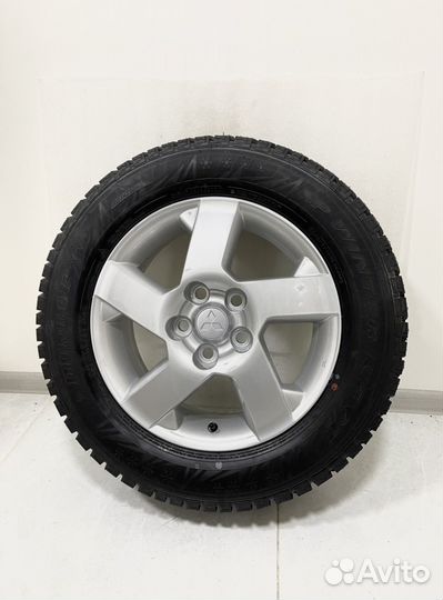 Новые Mitsubishi Outlander, Pirelli 215/60 R16