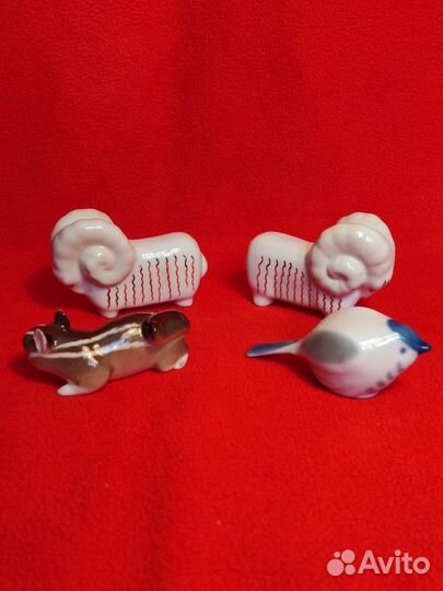 Фарфоровая статуэтка Бурундучок Баран Птичка