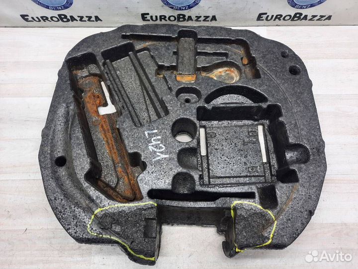 Ящик под инструменты Mercedes R171