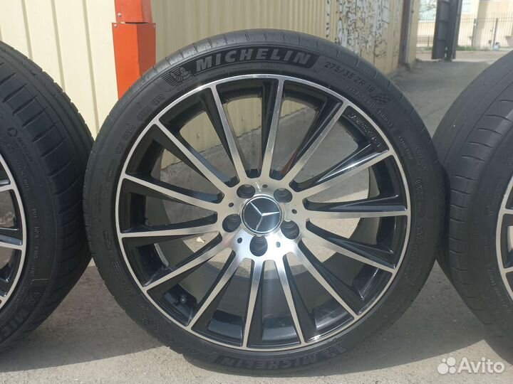 Michelin Pilot Sport 4 245/40 R19 и 275/35 R19 98Y