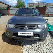 Mitsubishi L200 2.5 MT, 2011, битый, 145 000 км, с пробегом, цена 580 000 руб.